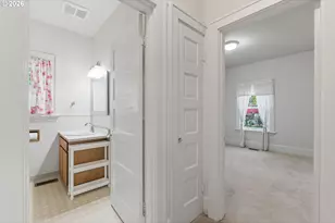 2310 SW Dolph Ct, Portland, OR 97219 - Photo 18