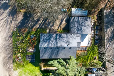 2310 SW Dolph Ct, Portland, OR 97219 - Photo 32