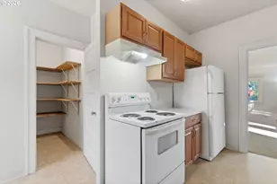 2310 SW Dolph Ct, Portland, OR 97219 - Photo 14