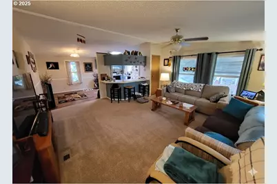 18485 SW Pacific Dr #85, Tualatin, OR 97062 - Photo 12