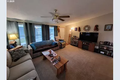 18485 SW Pacific Dr #85, Tualatin, OR 97062 - Photo 12