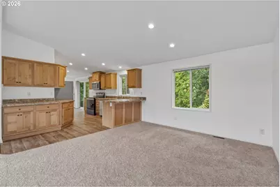 1920 Grade St, Kelso, WA 98626 - Photo 10