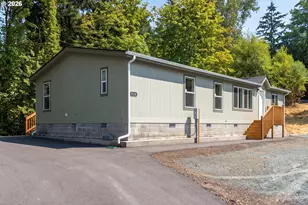 1920 Grade St, Kelso, WA 98626 - Photo 2