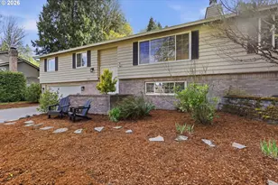 3972 Calaroga Dr, West Linn, OR 97068 - Photo 2