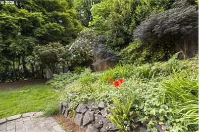 3972 Calaroga Dr, West Linn, OR 97068 - Photo 36