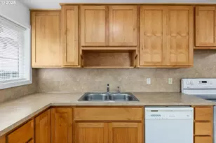 3817 NE 82nd Ave, Portland, OR 97035 - Photo 38