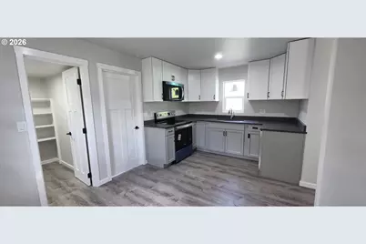 119 Walnut St, Myrtle Creek, OR 97457 - Photo 4