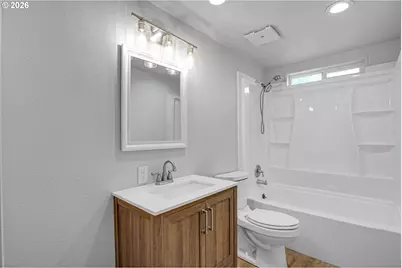 625 SW 9th St #2, Dundee, OR 97115 - Photo 22