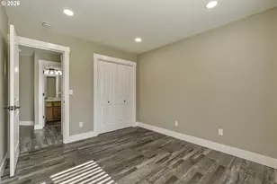 1524 NE Greensword Dr, Hillsboro, OR 97124 - Photo 26