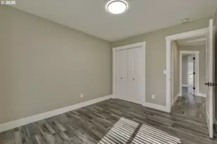 1524 NE Greensword Dr, Hillsboro, OR 97124 - Photo 24