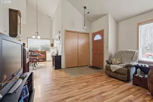 1202 NW 136th St, Vancouver, WA 98685 - Photo 6