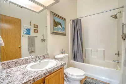 501 E Collins St, Goldendale, WA 98620 - Photo 20