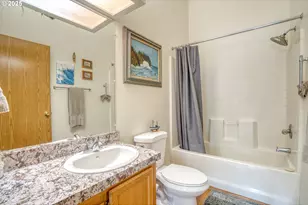 501 E Collins St, Goldendale, WA 98620 - Photo 20