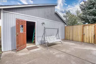 501 E Collins St, Goldendale, WA 98620 - Photo 30