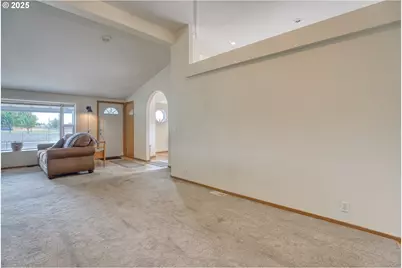 501 E Collins St, Goldendale, WA 98620 - Photo 14