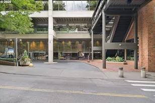 1234 SW 18th Ave, Portland, OR 97205 - Photo 28