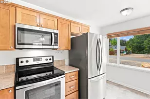 906 6th St, Washougal, WA 98671 - Photo 6