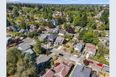4323 SE Alder St, Portland, OR 97215 - Photo 26