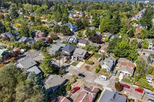 4323 SE Alder St, Portland, OR 97215 - Photo 26