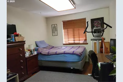 1523 NW Thompson Way, Grants Pass, OR 97526 - Photo 18