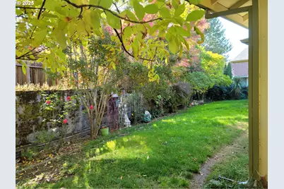 1523 NW Thompson Way, Grants Pass, OR 97526 - Photo 38