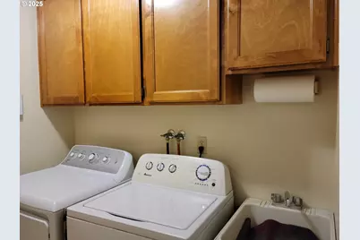 1523 NW Thompson Way, Grants Pass, OR 97526 - Photo 32