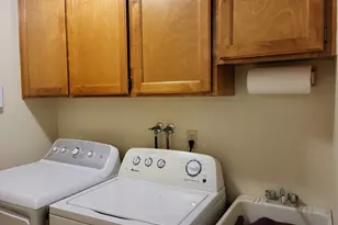 1523 NW Thompson Way, Grants Pass, OR 97526 - Photo 32