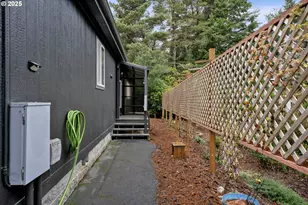 1600 Rhododendron Dr, Florence, OR 97439 - Photo 36