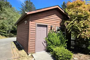 19921 Whaleshead Rd, Brookings, OR 97415 - Photo 28