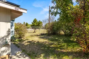 3103 Emerald St, Klamath Falls, OR 97601 - Photo 32