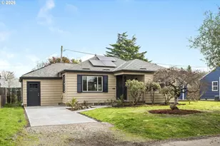 4920 NE 78th Pl, Portland, OR 97218 - Photo 2