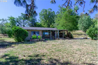 2167 Jackie Ave, Roseburg, OR 97471 - Photo 1
