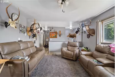 36090 8th St, Nehalem, OR 97131 - Photo 8