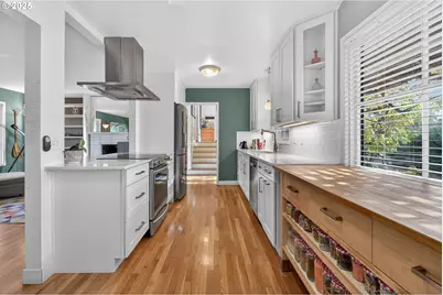 1400 NW 137th Ave, Portland, OR 97229 - Photo 8