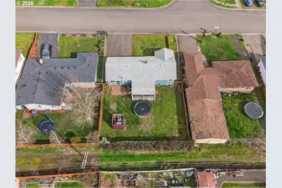 3058 NE Follett St, Roseburg, OR 97470 - Photo 32