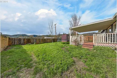 3058 NE Follett St, Roseburg, OR 97470 - Photo 24