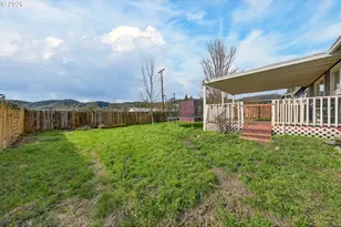 3058 NE Follett St, Roseburg, OR 97470 - Photo 24