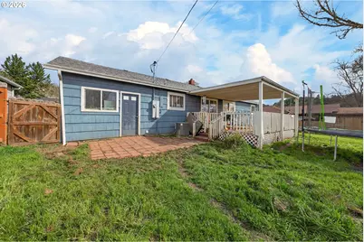 3058 NE Follett St, Roseburg, OR 97470 - Photo 26