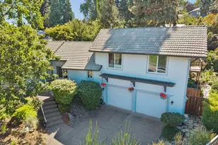 17295 Hanneman Ct, Gladstone, OR 97027 - Photo 1