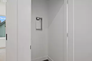 4029 SE Tibbetts St, Portland, OR 97202 - Photo 12