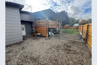 911 Division Ave, La Grande, OR 97850 - Photo 30