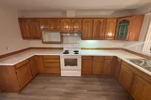 911 Division Ave, La Grande, OR 97850 - Photo 2