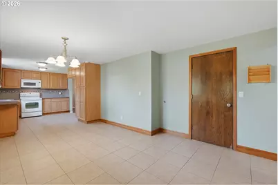 21251 SW Augusta St, Aloha, OR 97003 - Photo 18