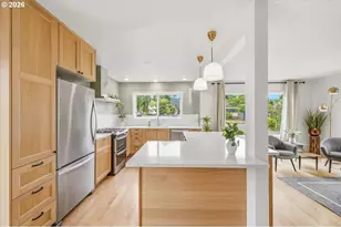 9005 N Central St, Portland, OR 97203 - Photo 10
