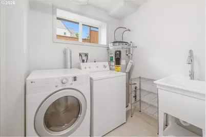 9005 N Central St, Portland, OR 97203 - Photo 28