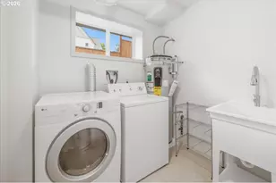 9005 N Central St, Portland, OR 97203 - Photo 28