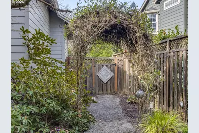 10615 NE 30th Ave, Vancouver, WA 98686 - Photo 34
