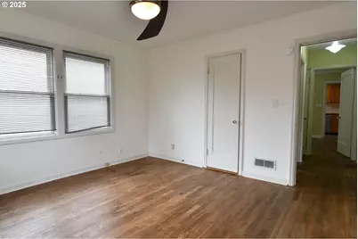 4405 NE Cesar E Chavez Blvd, Portland, OR 97211 - Photo 12