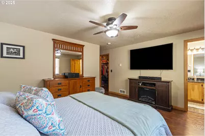 941 Colonial Rd, Roseburg, OR 97471 - Photo 20