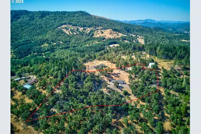 941 Colonial Rd, Roseburg, OR 97471 - Photo 40